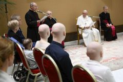 Pope Francis meets with young cancer patients: ‘Jesus is always close to you’