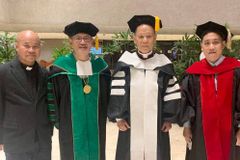 Cardinal Advincula receives honorary doctorate from La Salle