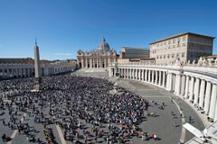 Pope Francis to sign human fraternity document with Nobel laureates in St. Peter’s Square
