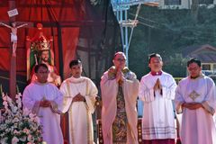 Bishop tells religions to build peace