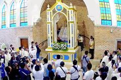 Be critical of people you listen to and follow, Catholics told