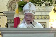 Cubao bishop emphasizes mercy during 25th episcopal anniversary Mass