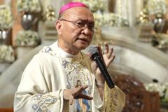 Bishop to theology students: ‘Hack’ the Gospel