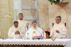 Vocation crisis begins at home too, says Cardinal Tagle