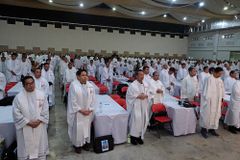 Filipino priests encouraged to study in Rome