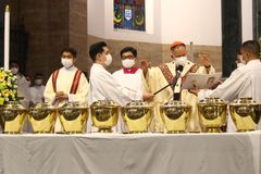 Cardinal Advincula expresses solidarity with ‘Agaton’ victims