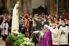 Pope Francis to visit Fatima to pray for peace in Ukraine