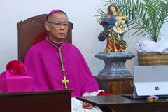 ‘Be humble, help poor,’ Pope tells Cardinal Advincula