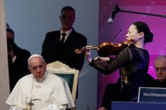 Art can inspire people to build sustainable future, says Vatican official
