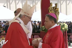 Pope expresses solidarity with Filipinos amid Marawi crisis