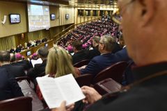 Pope Francis picks 4 Philippine delegates  for October synod