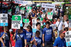 Thousands join simultaneous ‘Walk for Life’