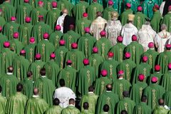 In a letter, pope encourages priests dejected by abuse crisis
