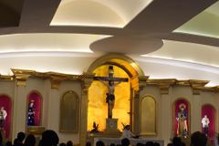 Priest: People should know Eucharist ‘more valuable than diamonds’