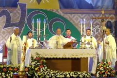 In Palawan, Cardinal Advincula calls for better stewardship of creation
