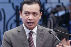 Kasong sedition laban kay Trillanes at 2-Katolikong Pari, ibinasura ng QCMTC