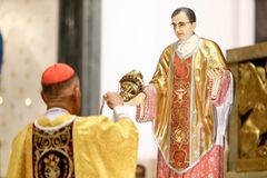 Fine-tuning Personal Prelatures