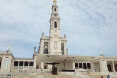 Pinoys in Fatima pray for end to drug killings