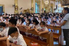 Kabataan, sama-samang nagdasal ng santo rosary para sa kapayapaan