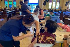 Bishop bucks ‘agnostic’ vaccine policy