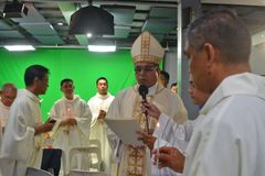 Borongan diocese reopens radio station after 13-year closure