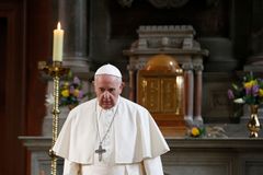 Silence is Christ’s response to lies, divisiveness, pope says at Mass