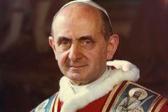 Blessed Paul VI to be canonized at close of synod, cardinal says