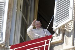 Pope Francis to return to window overlooking St. Peter’s Square for Sunday prayer