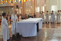 Jolo cathedral hold first Mass since attacks