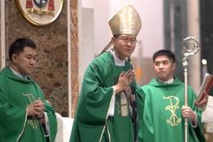 Cardinal Tagle leaves Manila for new mission in Rome