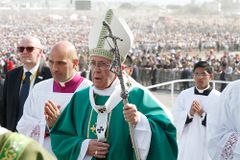 Don’t compromise on protecting minors from abuse, pope says