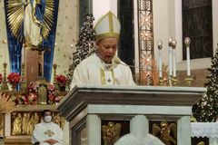 Pagmamalasakit,ipadama sa kapwa-Cardinal Advincula