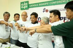 Anti-death penalty pilgrims set off on cross-country walk to Manila