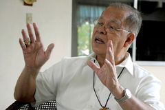 Archbishop Capalla, former CBCP president, dies at 89