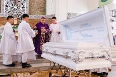 Bishop Lunas laid to rest in Pagadian