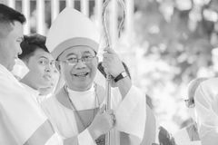 Mga labi ni Bishop Lunas, inihimlay sa huling hantungan