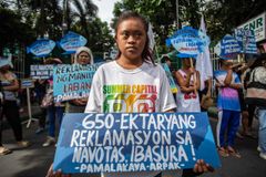 PHOTOS: Fisherfolk rally against Manila Bay’s environmental neglect