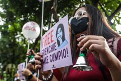 Philippine groups urge UN envoy to probe attacks on journalists, environmental defenders