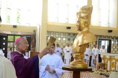 Seminary installs bust of Ilocano bishop being pushed for sainthood