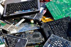 E-waste, malaking ambag sa paglago ng ekonomiya