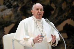 Pope Francis cancels Saturday audiences due to a mild flu, Vatican says