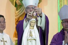 Marian image in Edsa revolt honored with ‘canonical crown’