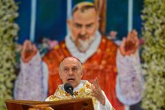 Nuncio seeks prayer for Pope Francis amidst ‘difficult time’