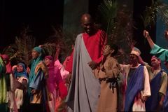 Cardinal Tagle lauds ‘The Messiah’ musical