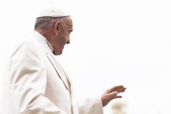 Vatican clarifies: Gay couple received standard form letter from Pope, not endorsement