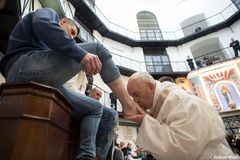 Pope to celebrate Holy Thursday with prisoners