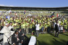 Vatican asks dioceses to promote local World Youth Day celebrations