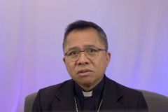 Keep faith alive in homes, says new Pinoy bishop in US