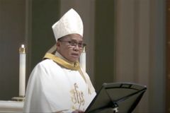 Sacramento diocese ordains new Filipino bishop