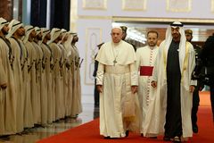 Pope arrives in Abu Dhabi, praying for nearby Yemen